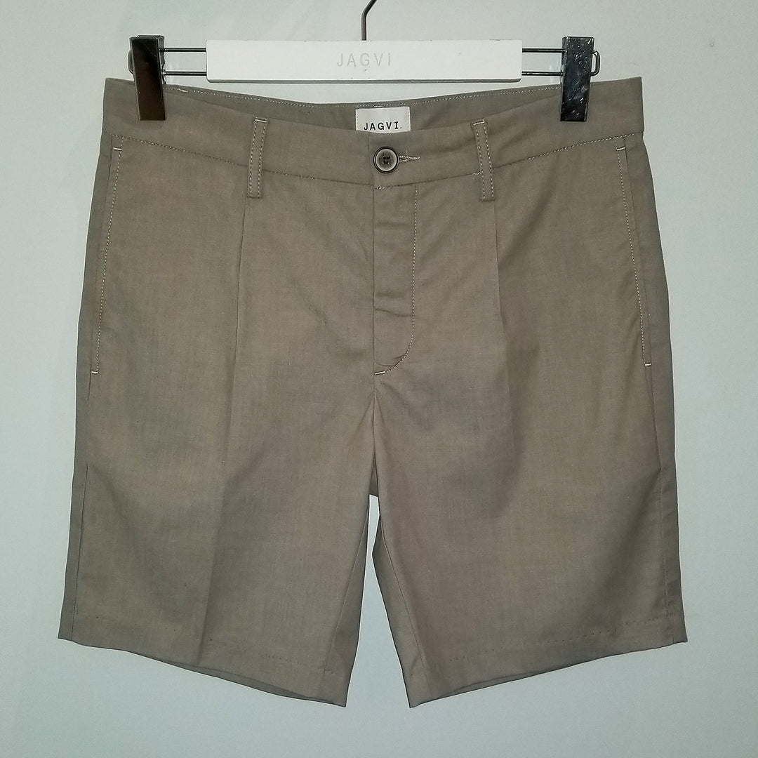 beige shorts