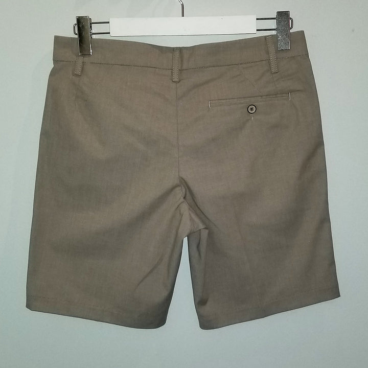 beige shorts