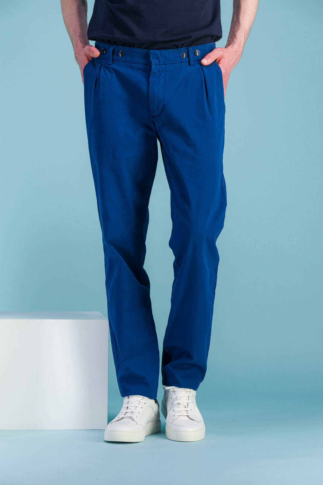 Blue city pant with darts
