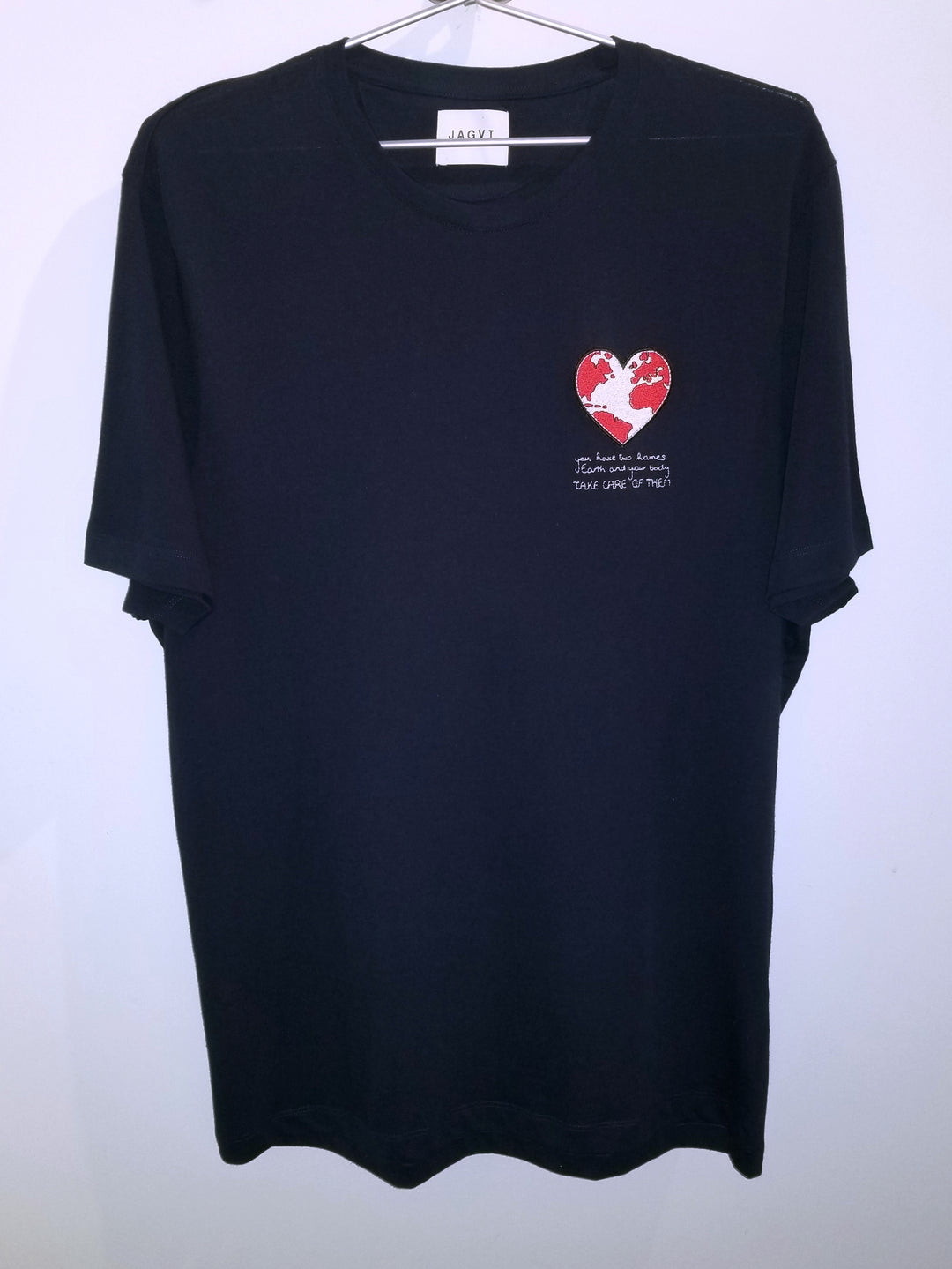 Red Earth organic cotton navy t-shirt