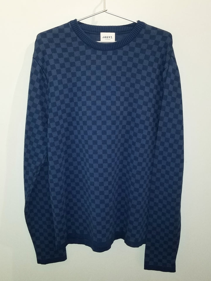 Knitted sweater in organic cotton with blue checkerboard