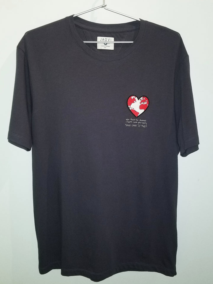 Tee-shirt en coton bio gris avec broderie Red Earth