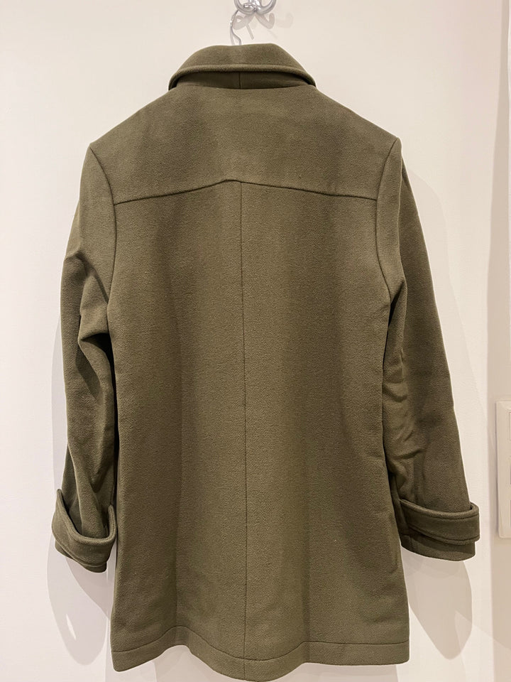 Manteau en laine recyclée kaki