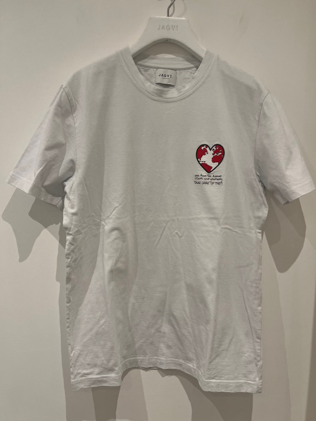 Tee-shirt en coton bio blanc avec broderie Red Earth