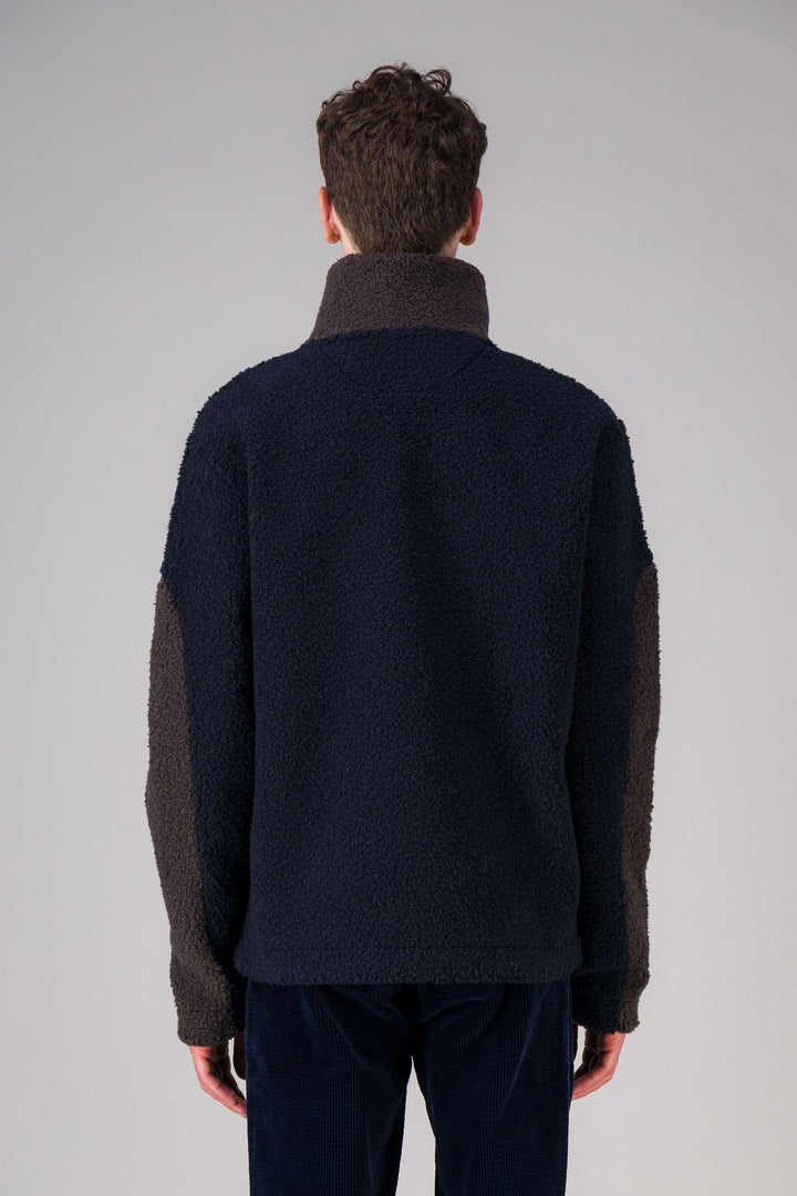 Overshirt in recycled fleece
