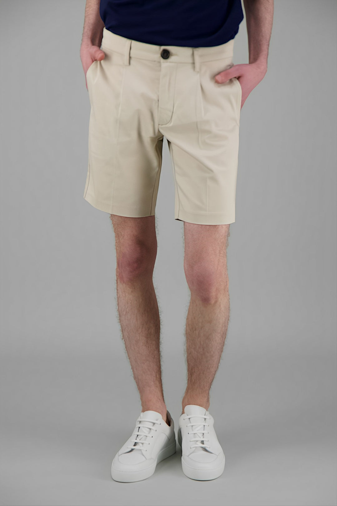 Pleats shorts Beige