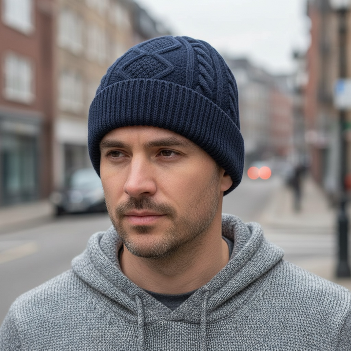 Bonnet marine laine merinos torsadé