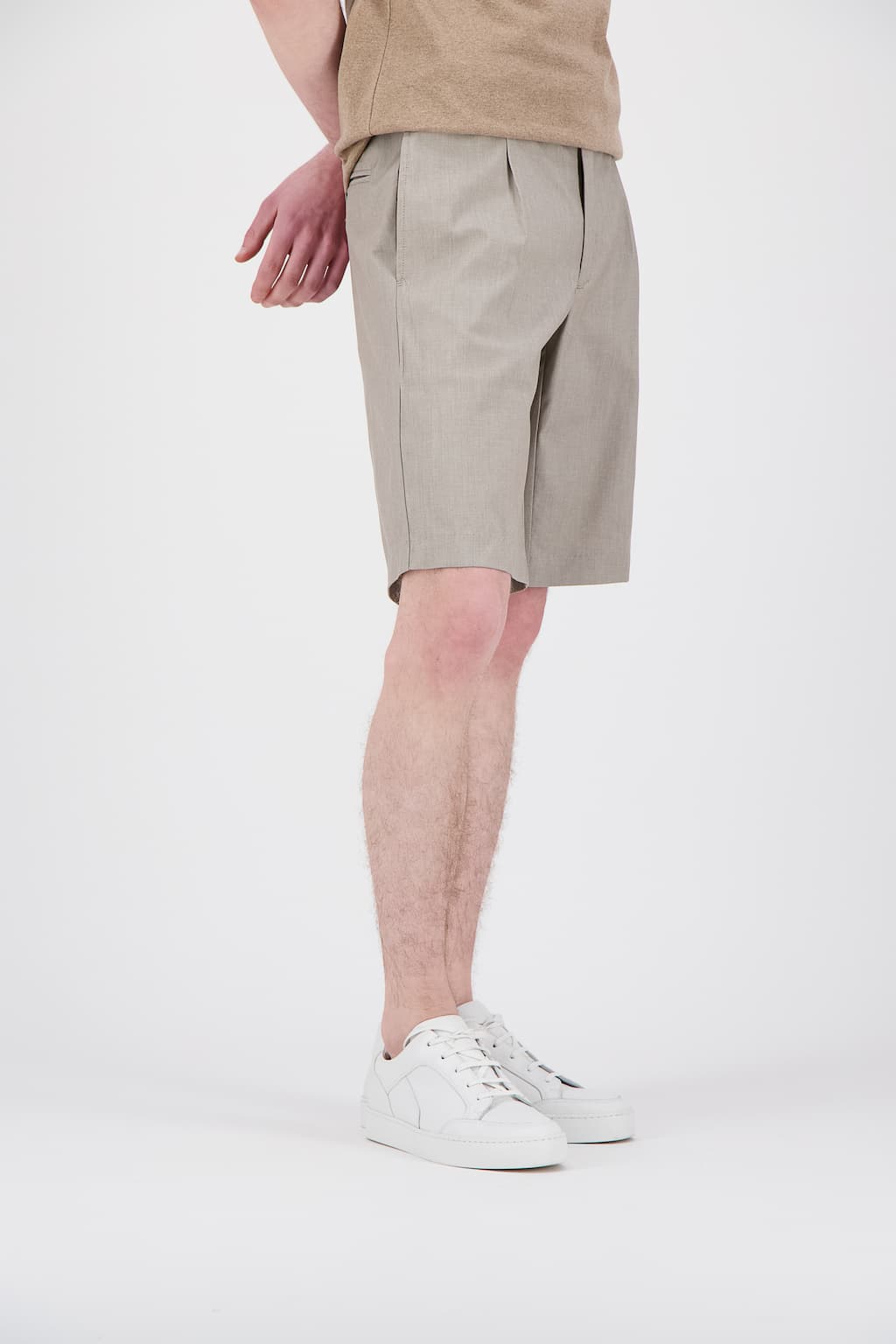 jagvi Pleats Short Beige